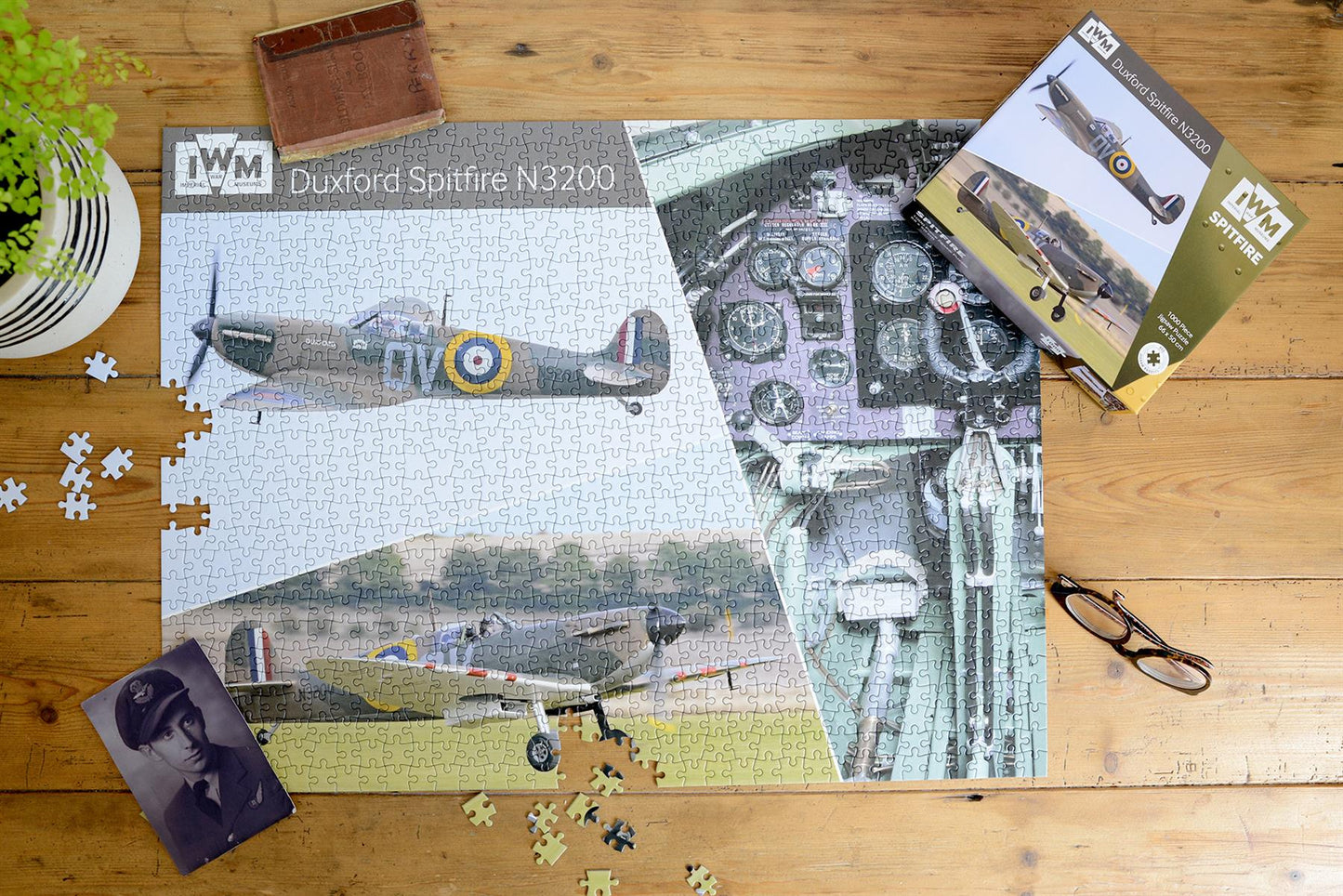 Imperial War Museums Spitfire 1000 Piece Jigsaw Puzzle